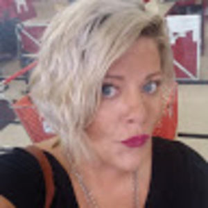 Meet your Posher, Bekah